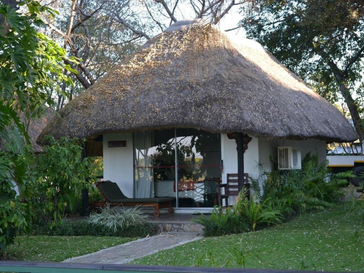 Caprivi River Lodge Katima Mulilo ภายนอก รูปภาพ